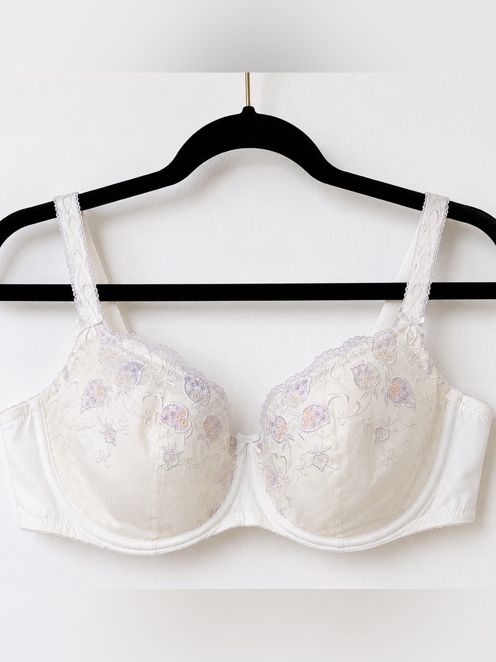 $130 Conturelle by Felina Provence 34DDD or 34F Ivory Embroidered Underwire Bra